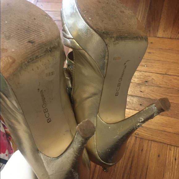 Absolutely Magnificent looking  Golden Heels -!!🌹 - Picture 6 of 7